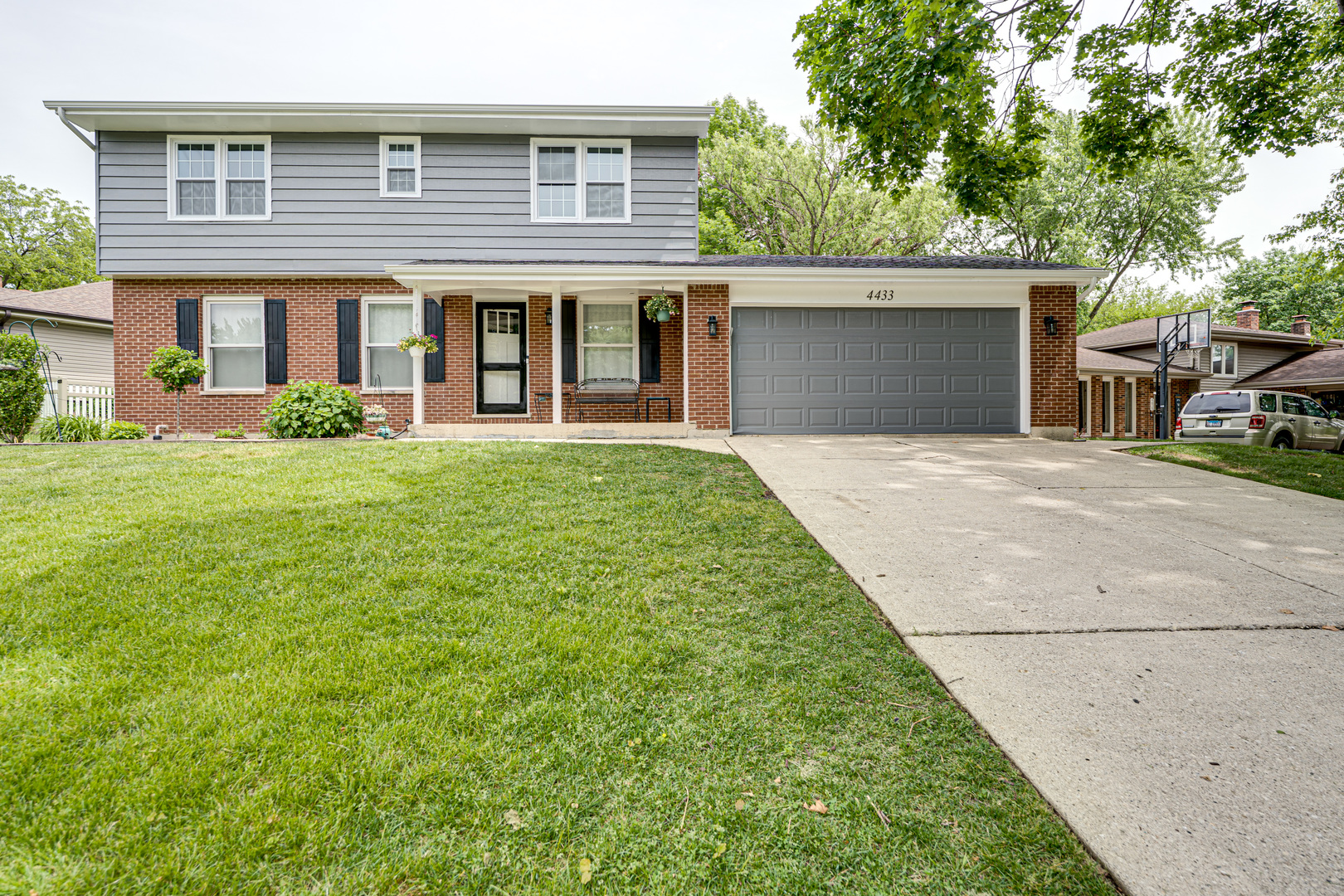 4433 Normandy Drive Lisle IL 60532