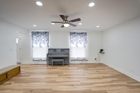 4433 Normandy Drive Lisle IL 60532
