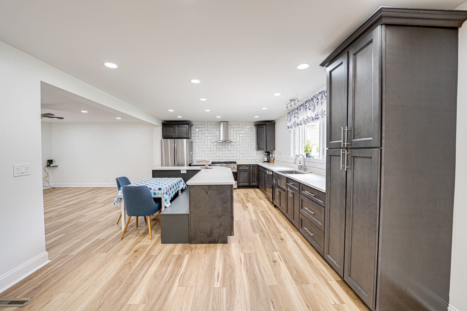 4433 Normandy Drive Lisle IL 60532