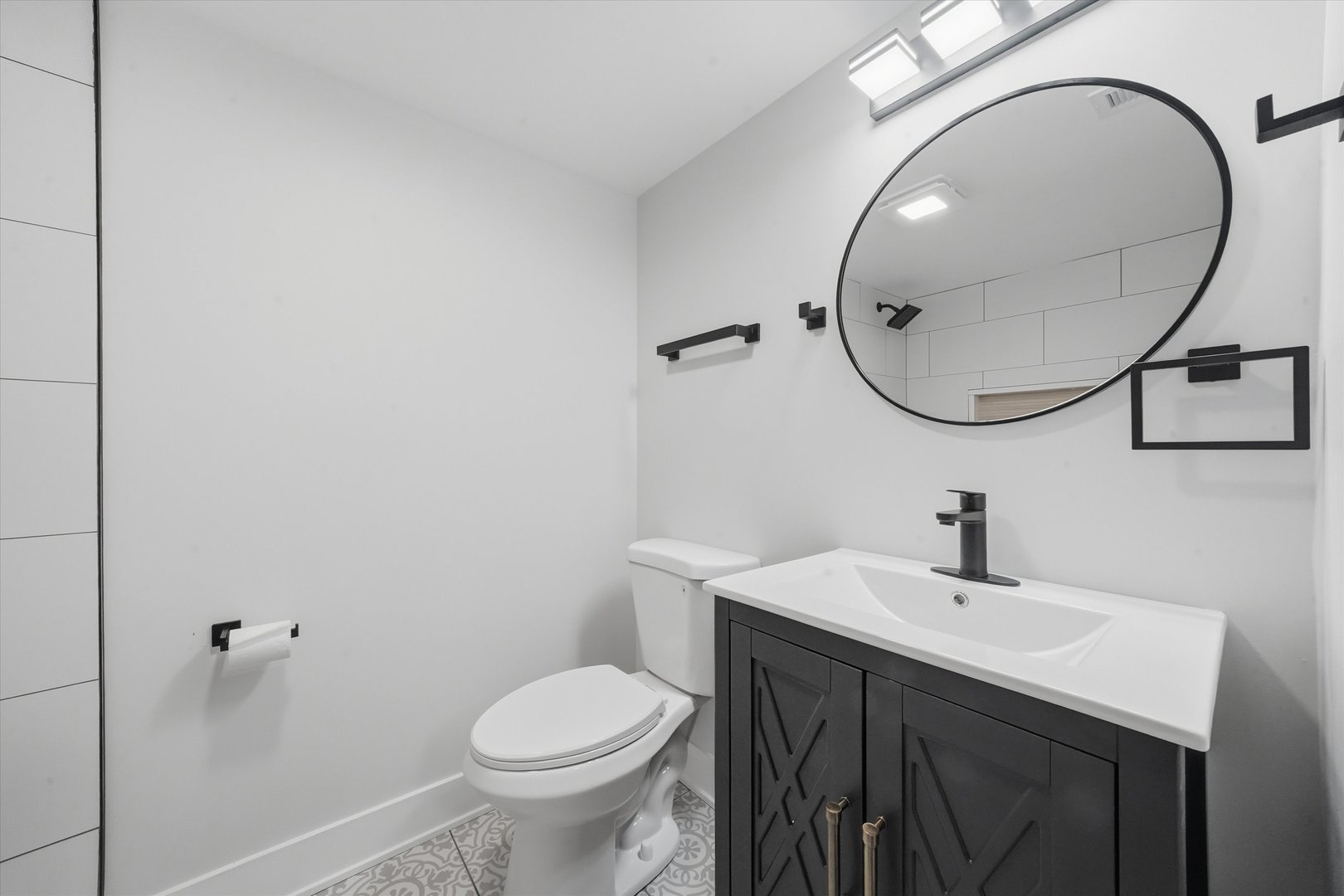 3415 North Kenton Avenue Chicago IL 60641