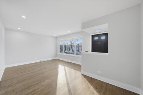 3415 North Kenton Avenue Chicago IL 60641