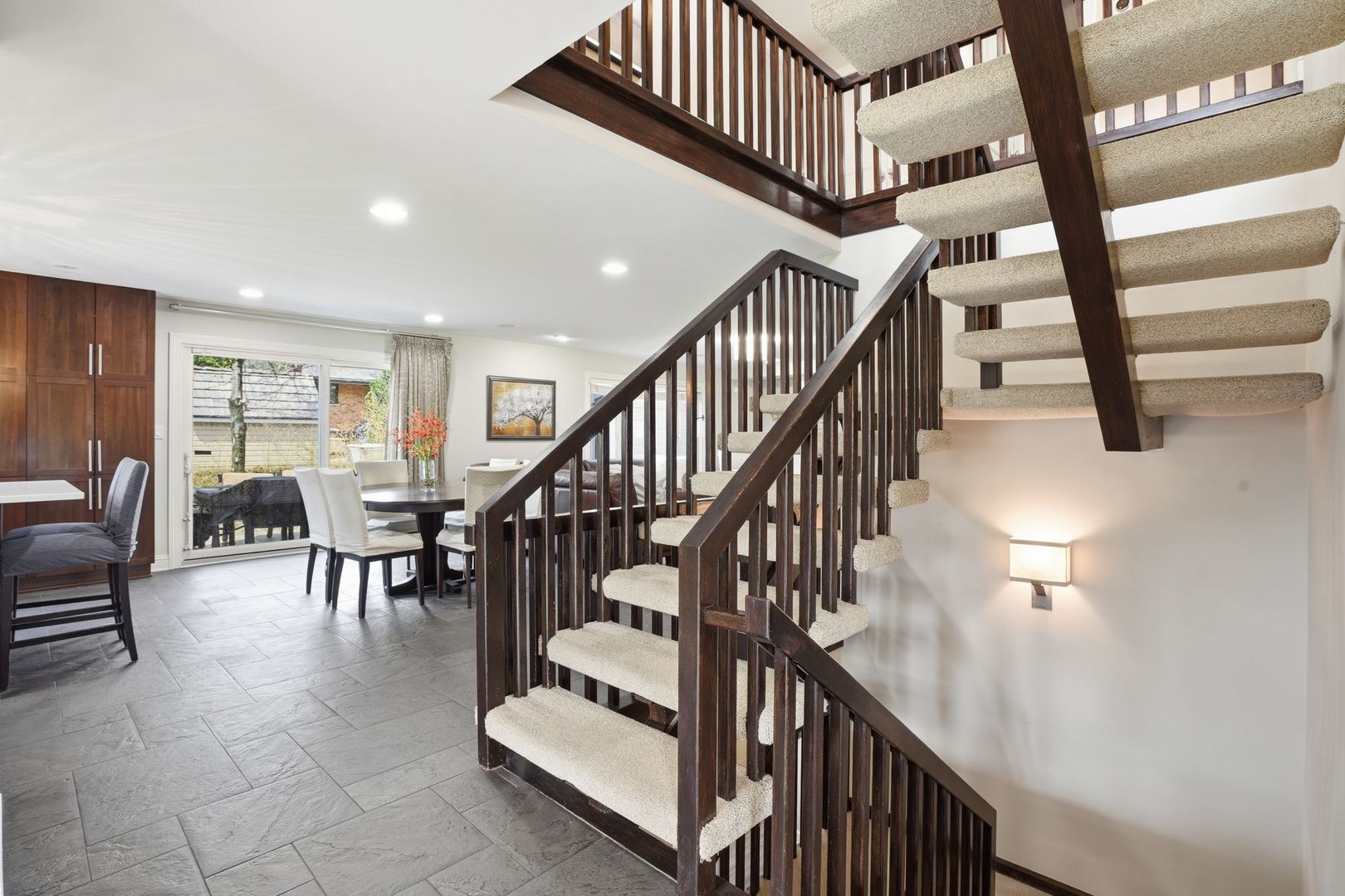 75 Regent Drive Oak Brook IL 60523