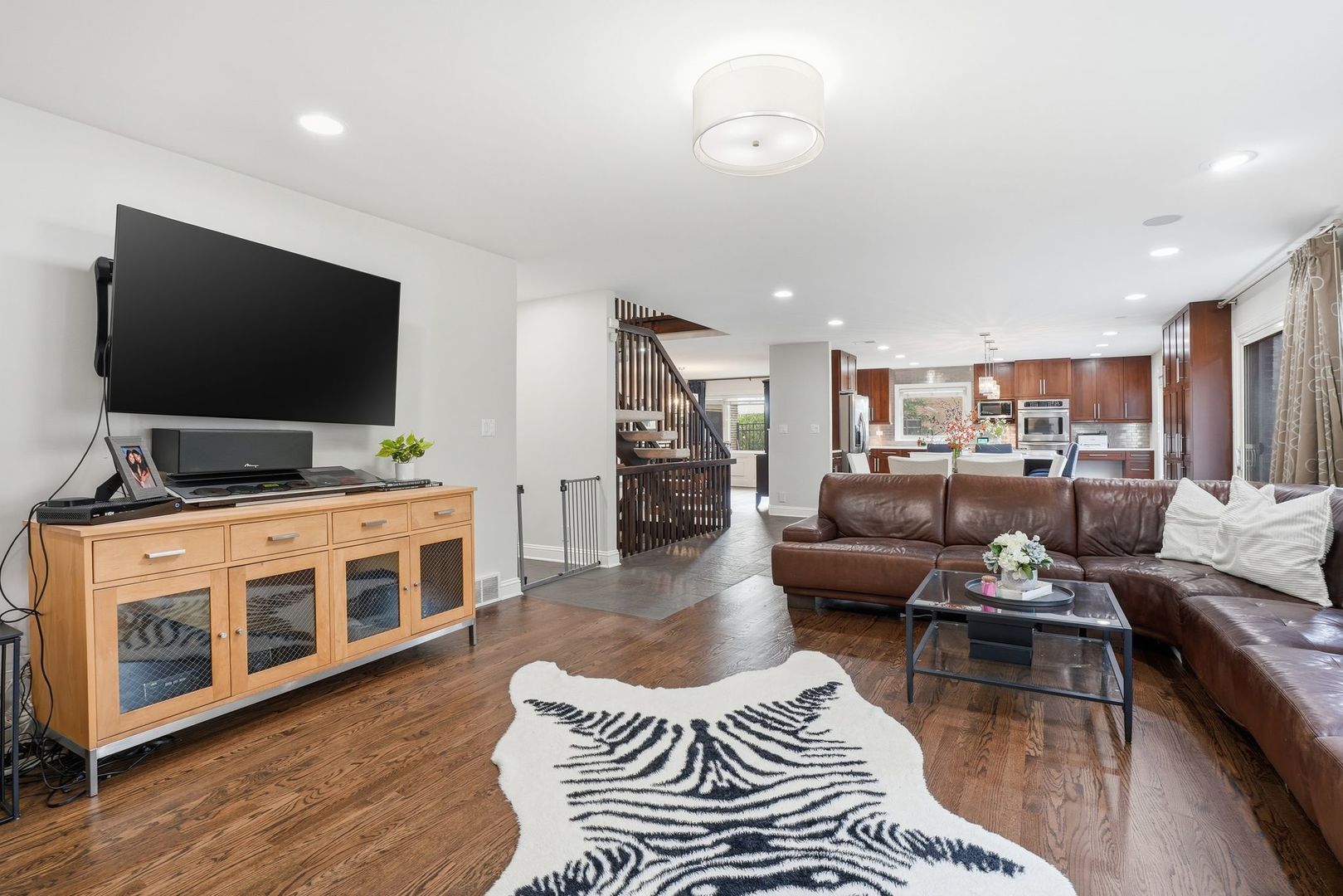 75 Regent Drive Oak Brook IL 60523