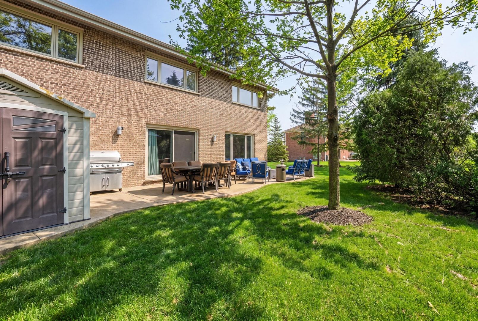 75 Regent Drive Oak Brook IL 60523