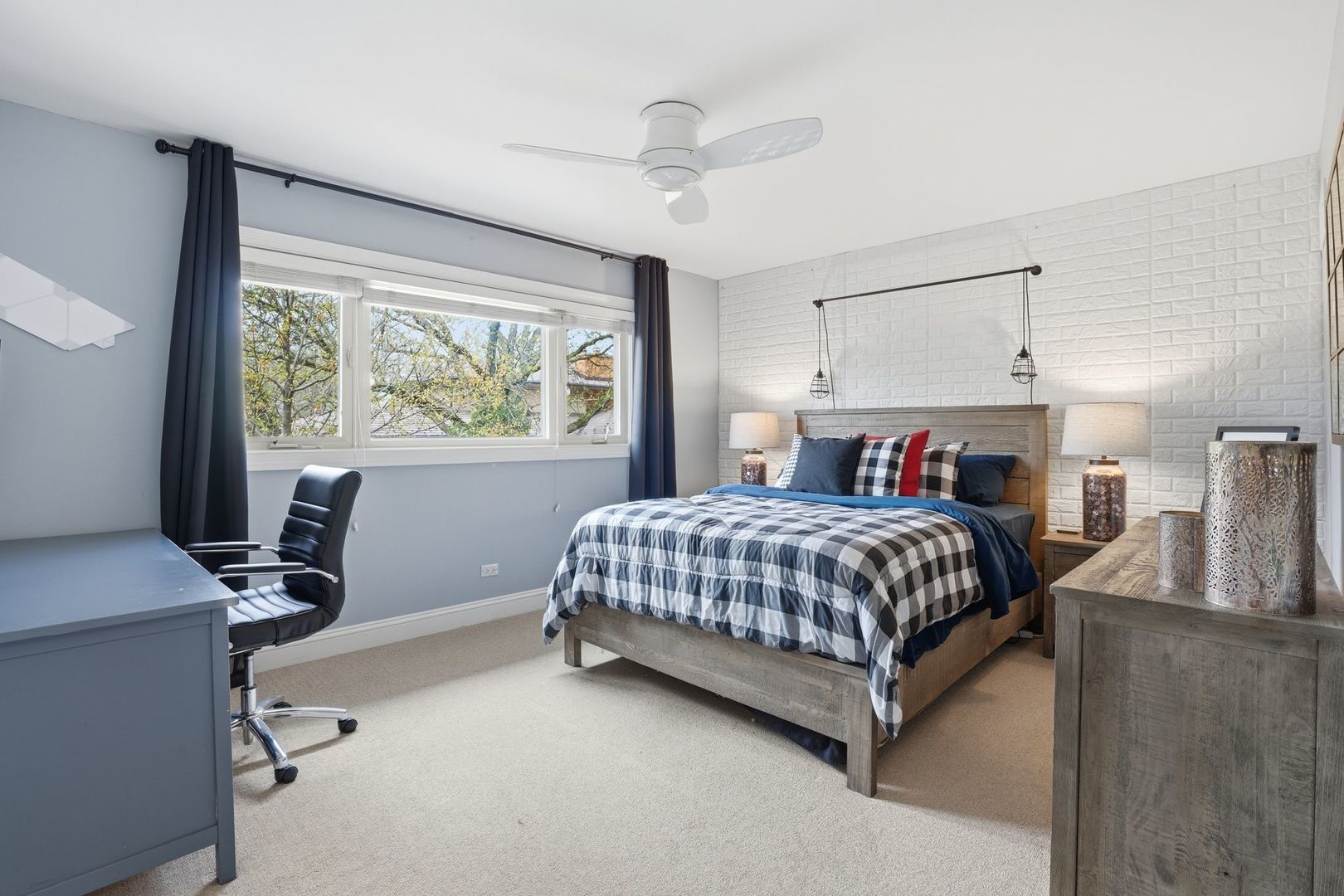 75 Regent Drive Oak Brook IL 60523