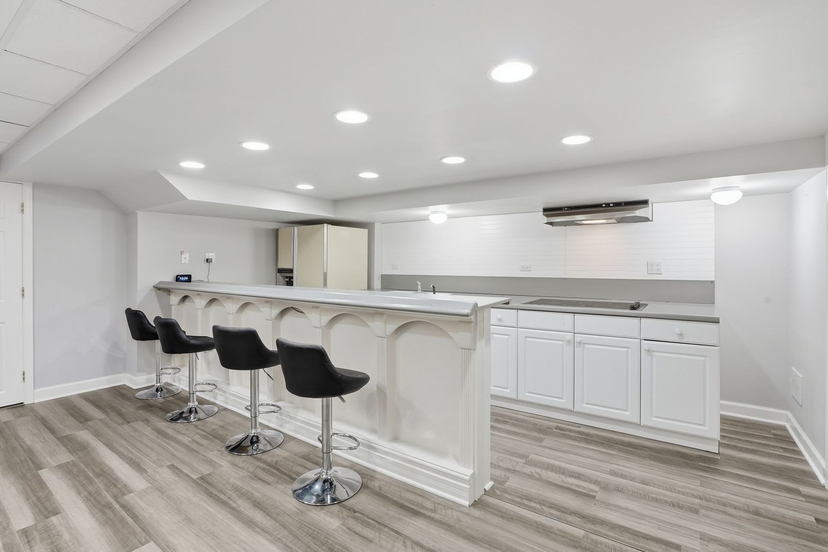 75 Regent Drive Oak Brook IL 60523