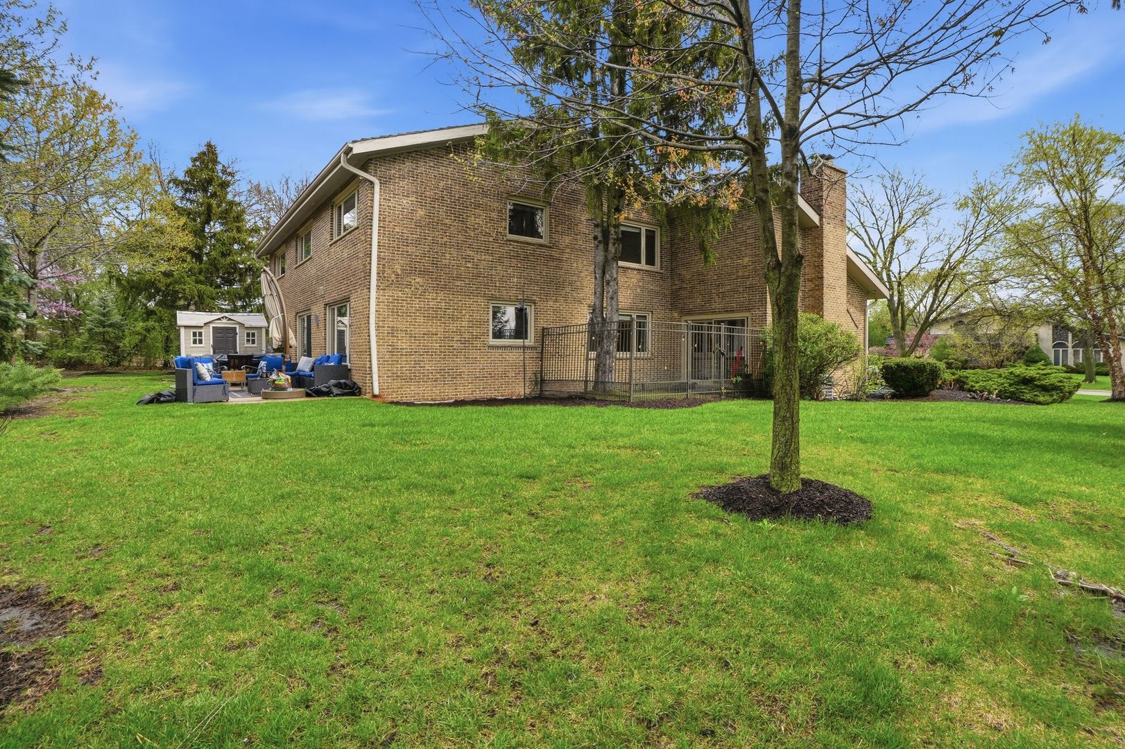 75 Regent Drive Oak Brook IL 60523