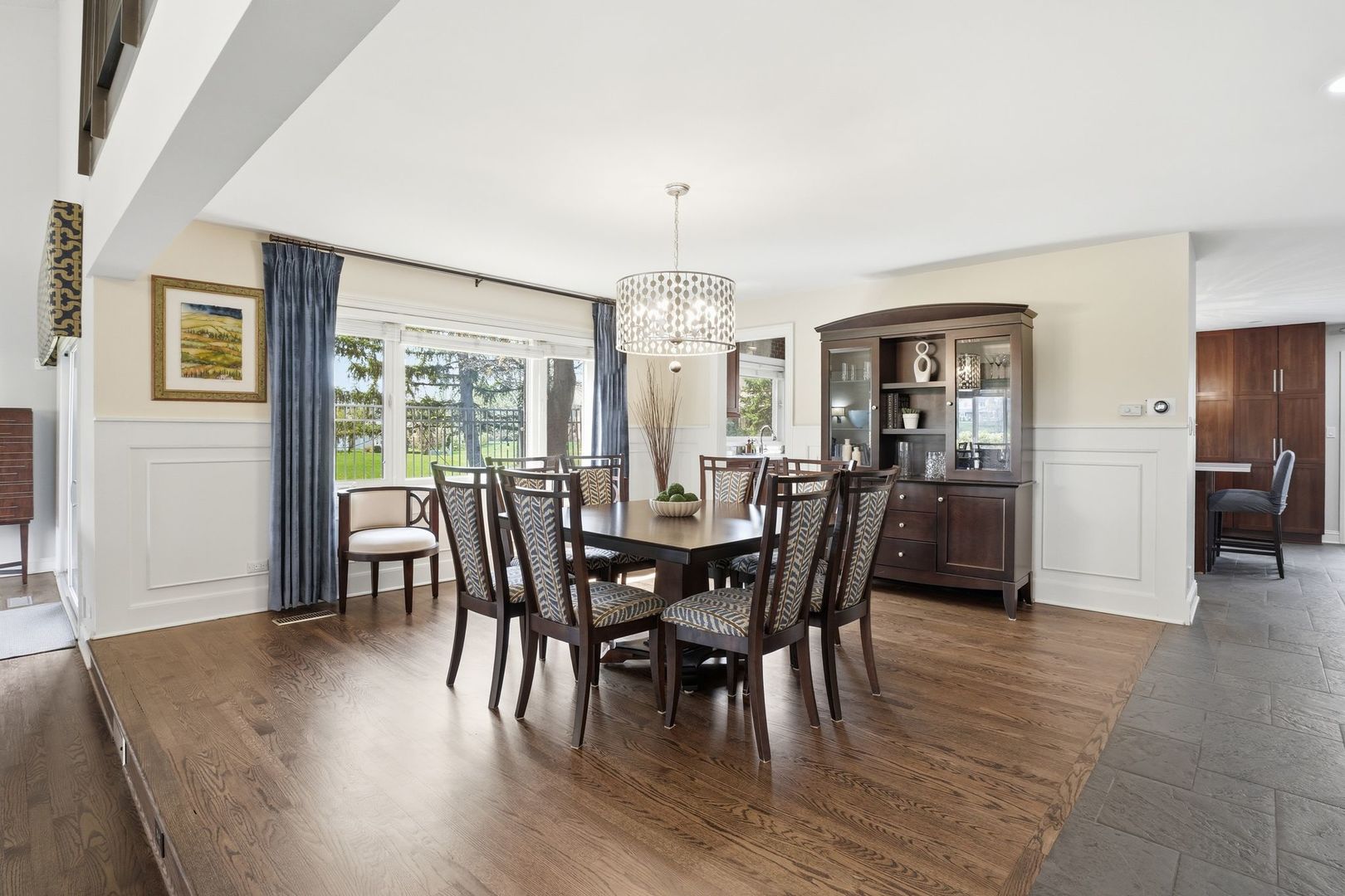 75 Regent Drive Oak Brook IL 60523