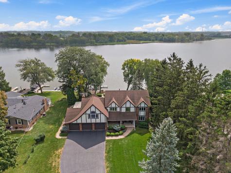 1606 Gregden Shores Drive Sterling IL 61081