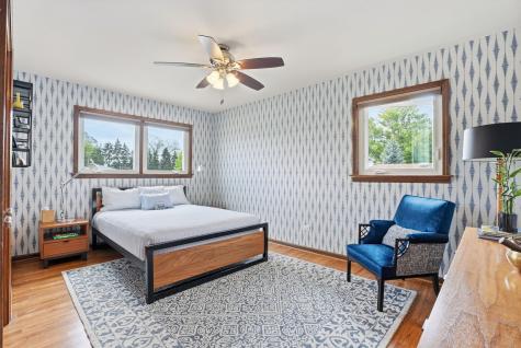 1308 East Thayer Street Mount Prospect IL 60056