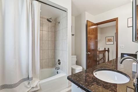 1308 East Thayer Street Mount Prospect IL 60056