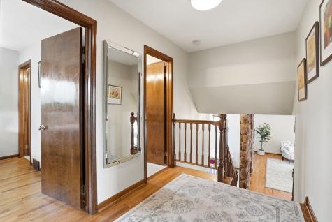 1308 East Thayer Street Mount Prospect IL 60056