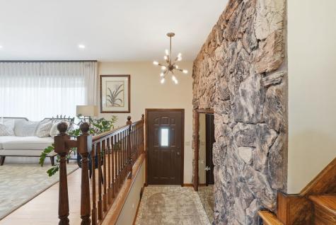 1308 East Thayer Street Mount Prospect IL 60056