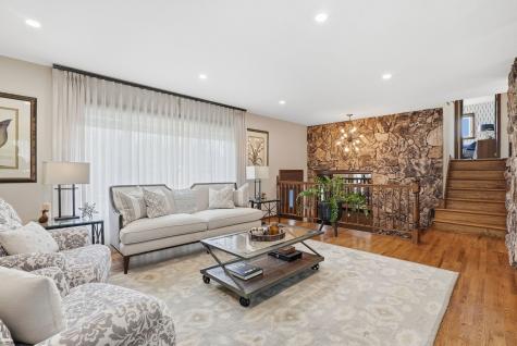 1308 East Thayer Street Mount Prospect IL 60056