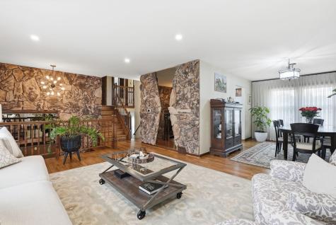1308 East Thayer Street Mount Prospect IL 60056