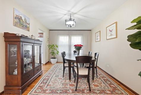 1308 East Thayer Street Mount Prospect IL 60056