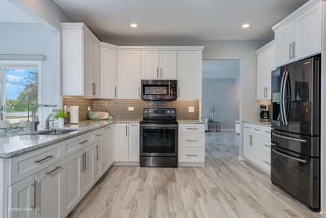 16127 Powderhorn Lake Way Crest Hill IL 60403