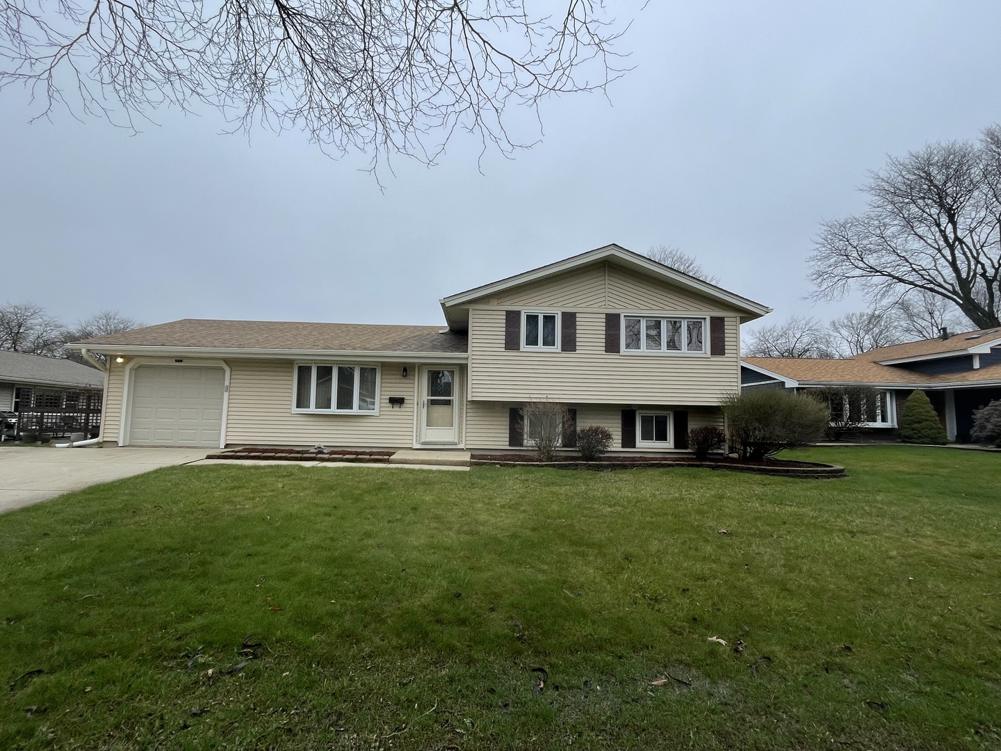 900 Georgean Lane Schaumburg IL 60193
