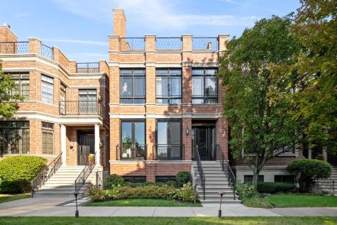 1634 West Surf Street Chicago IL 60657