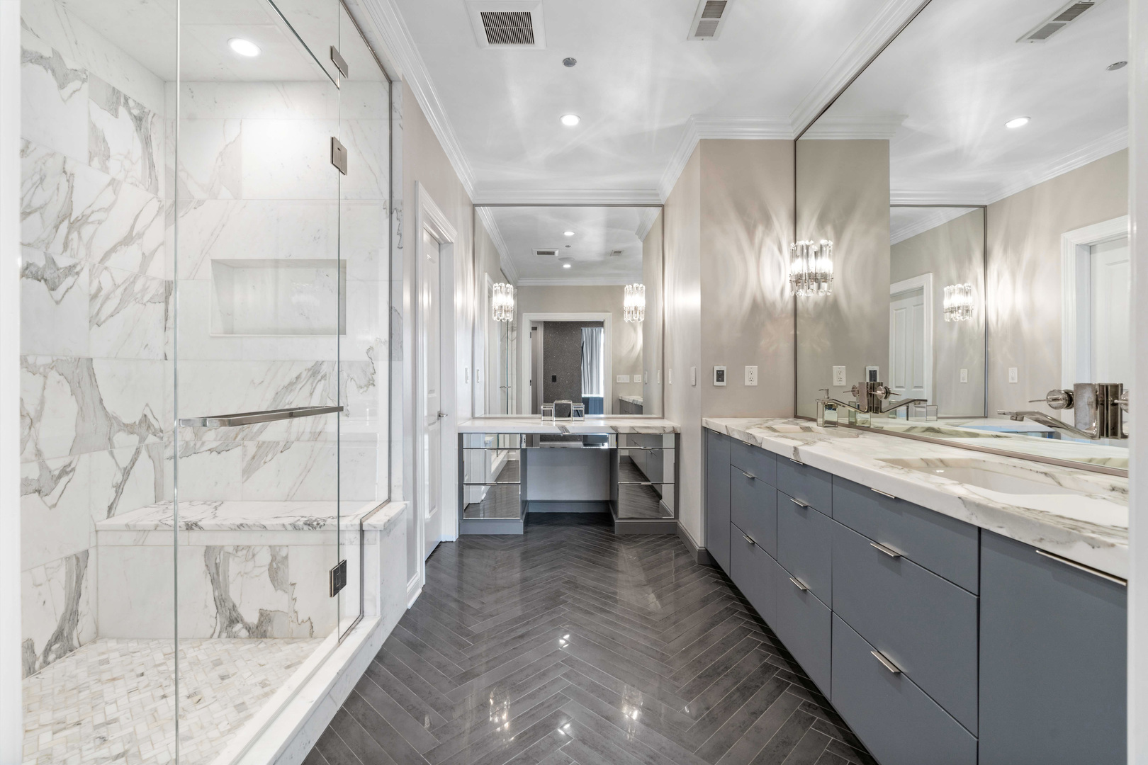 1634 West Surf Street Chicago IL 60657