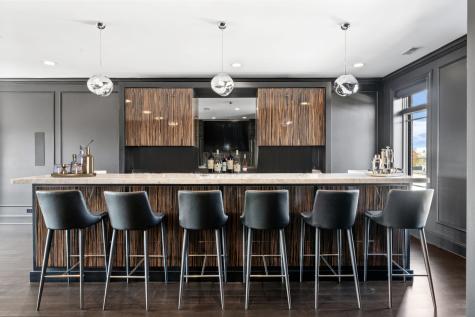 1634 West Surf Street Chicago IL 60657