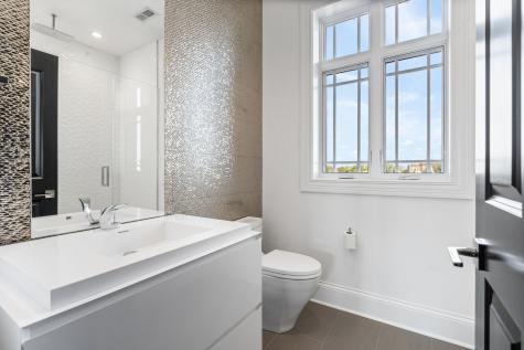 1634 West Surf Street Chicago IL 60657