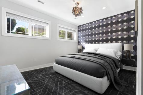 1634 West Surf Street Chicago IL 60657