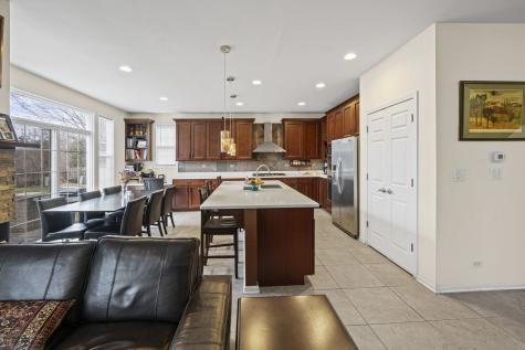 2188 Avalon Drive Buffalo Grove IL 60089