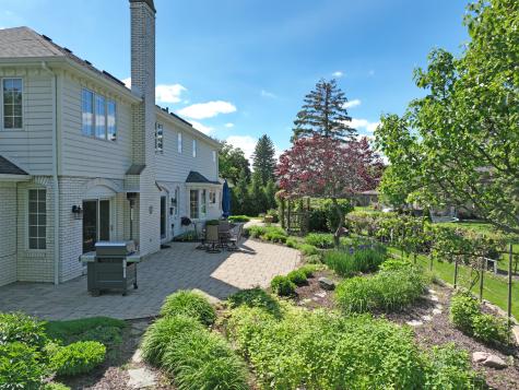 119 Saddle Brook Drive Oak Brook IL 60523