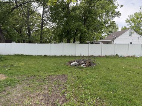 219 East Williams Street Salem IL 62881