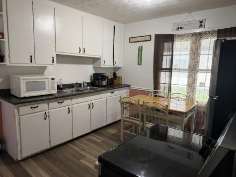 219 East Williams Street Salem IL 62881