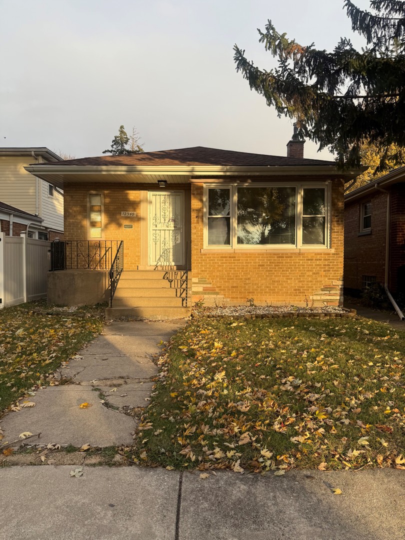 12549 South Laflin Street Calumet Park IL 60827