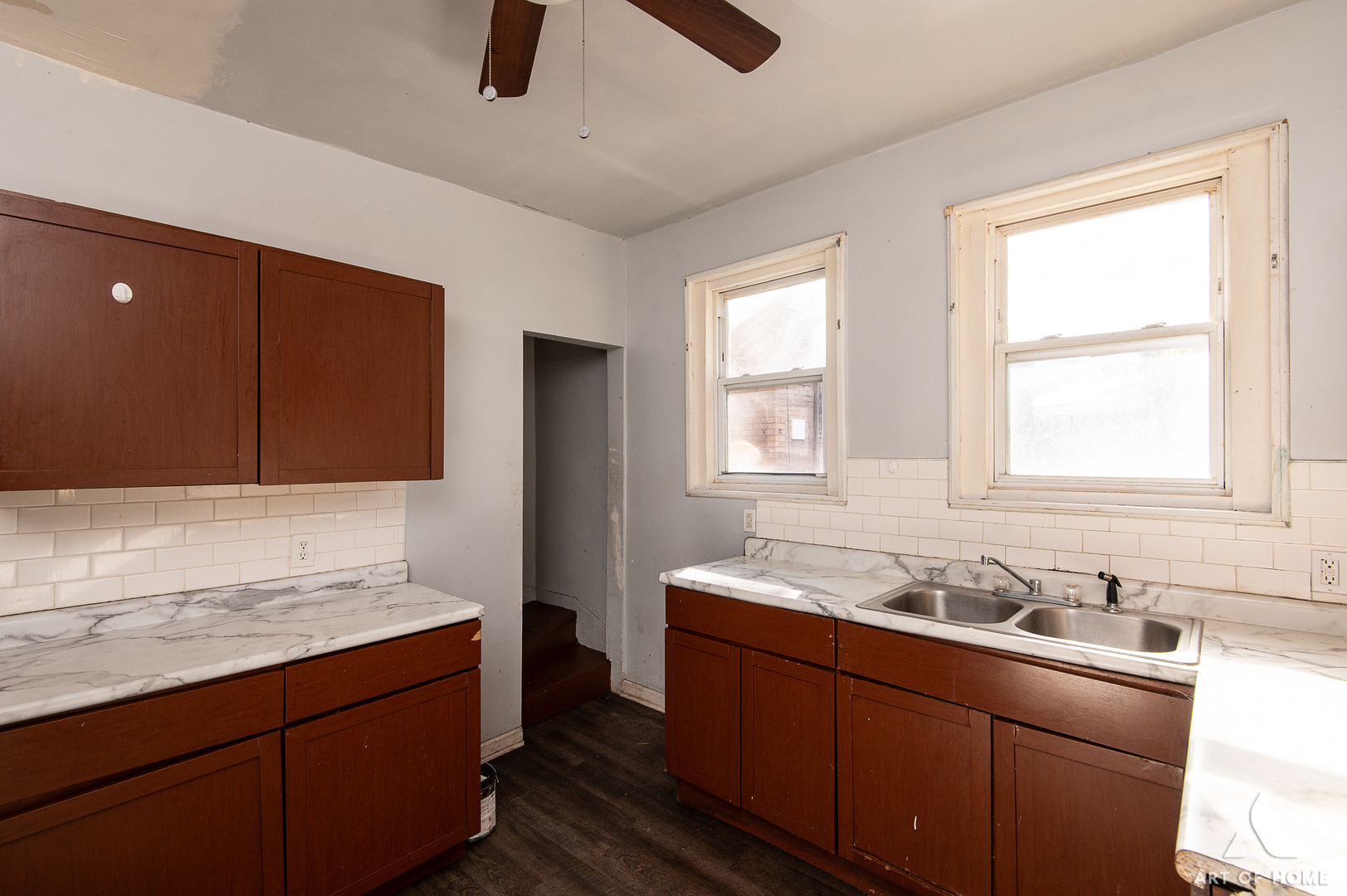 8136 South Manistee Avenue Chicago IL 60617