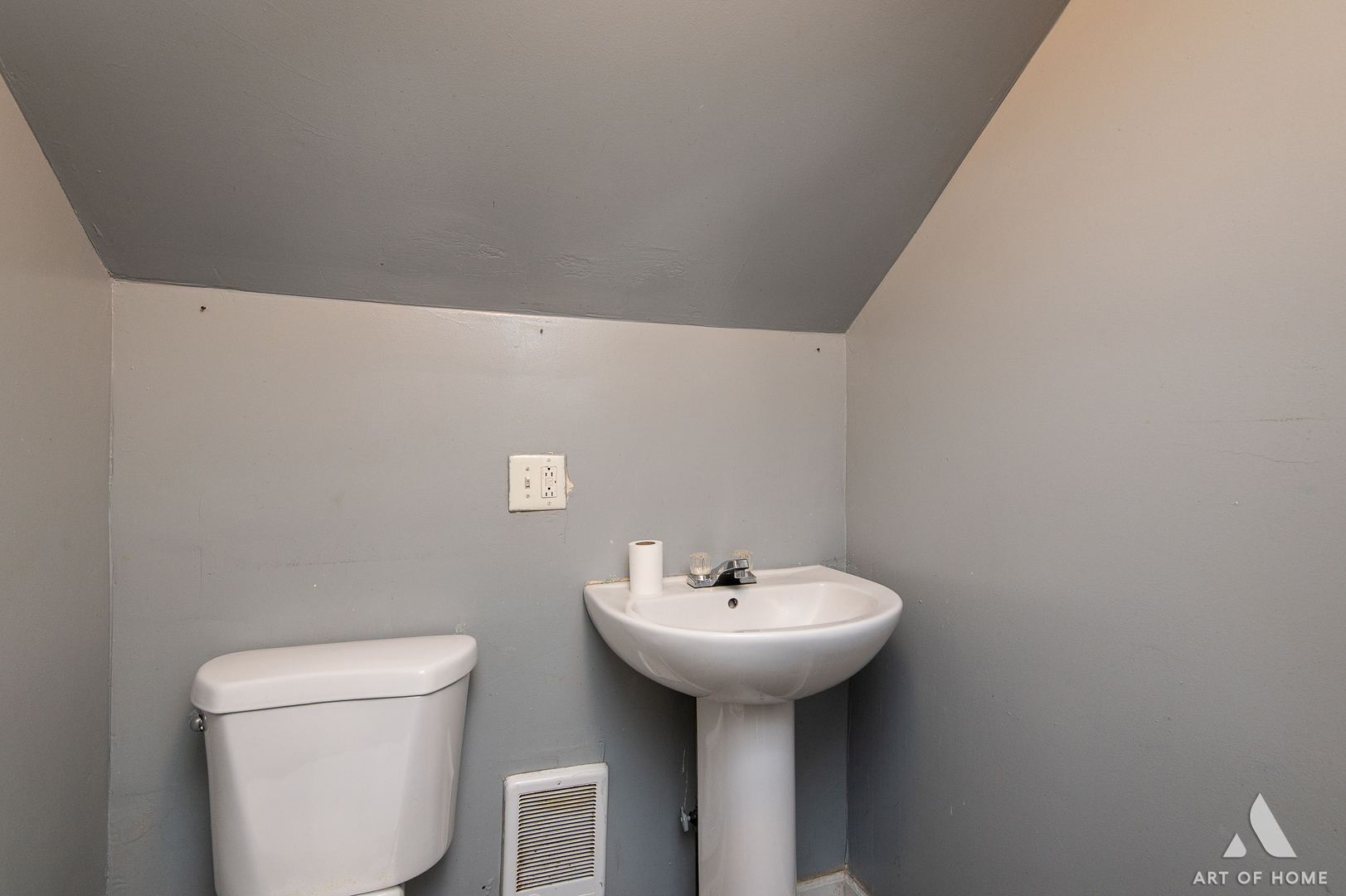 8136 South Manistee Avenue Chicago IL 60617