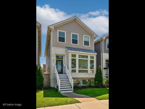 4907 West Dakin Street Chicago IL 60641