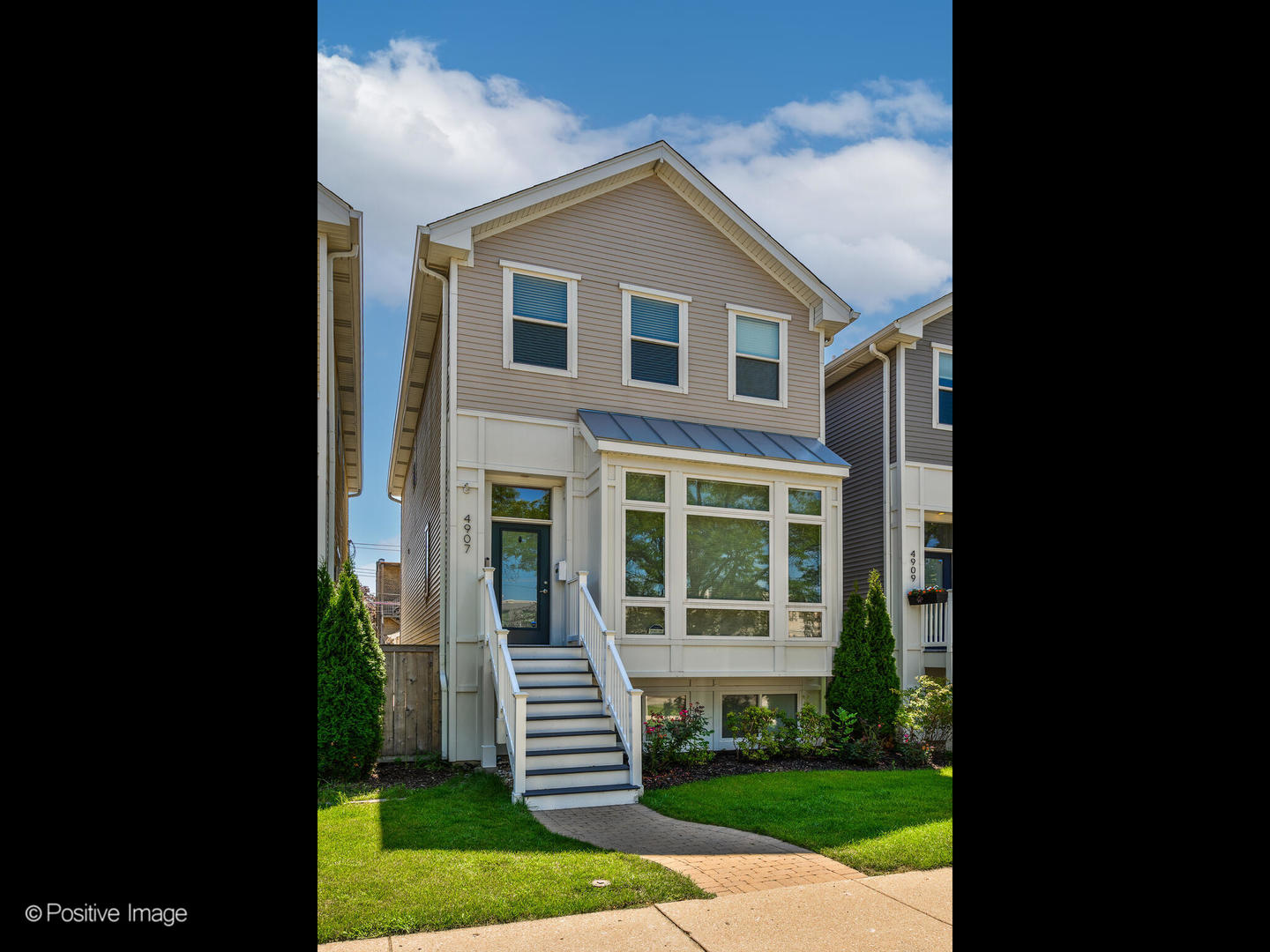 4907 West Dakin Street Chicago IL 60641
