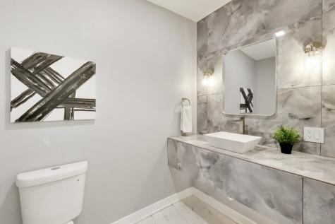 6730 West Dakin Street Chicago IL 60634