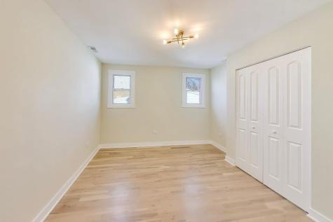 6730 West Dakin Street Chicago IL 60634