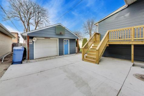 6730 West Dakin Street Chicago IL 60634
