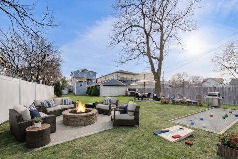 6730 West Dakin Street Chicago IL 60634