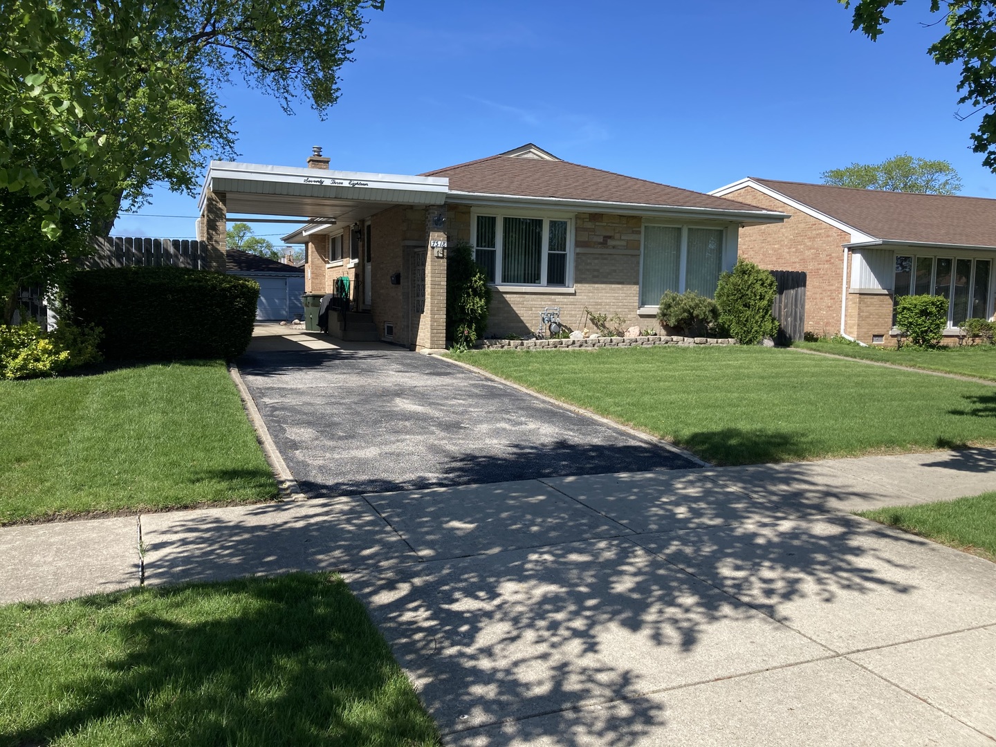 7318 West Lill Street Niles IL 60714