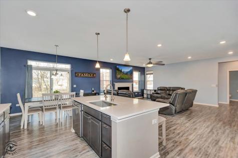 14860 West Carver Crossing Manhattan IL 60442