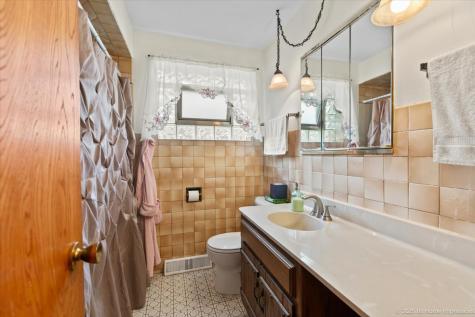 11214 South Sacramento Avenue Chicago IL 60655