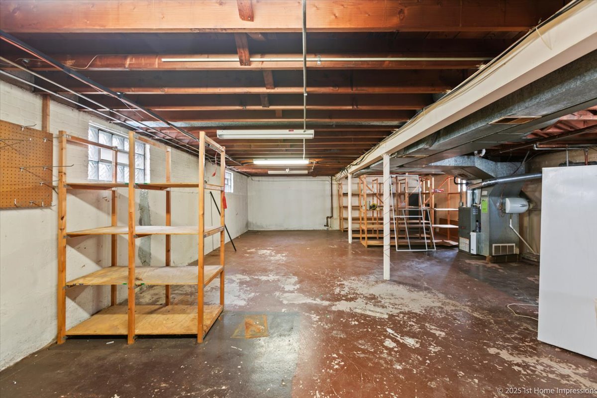 11214 South Sacramento Avenue Chicago IL 60655