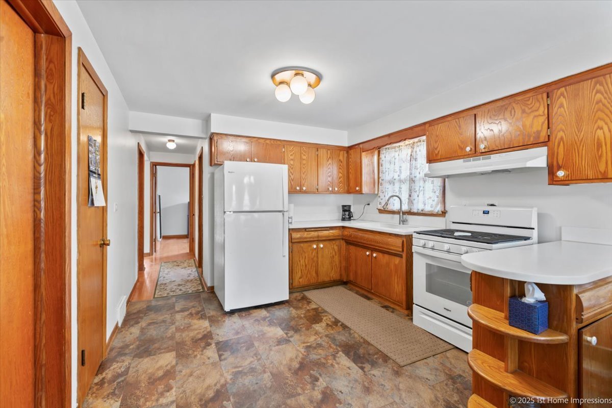 11214 South Sacramento Avenue Chicago IL 60655