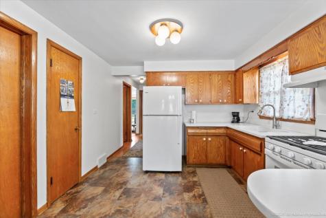 11214 South Sacramento Avenue Chicago IL 60655