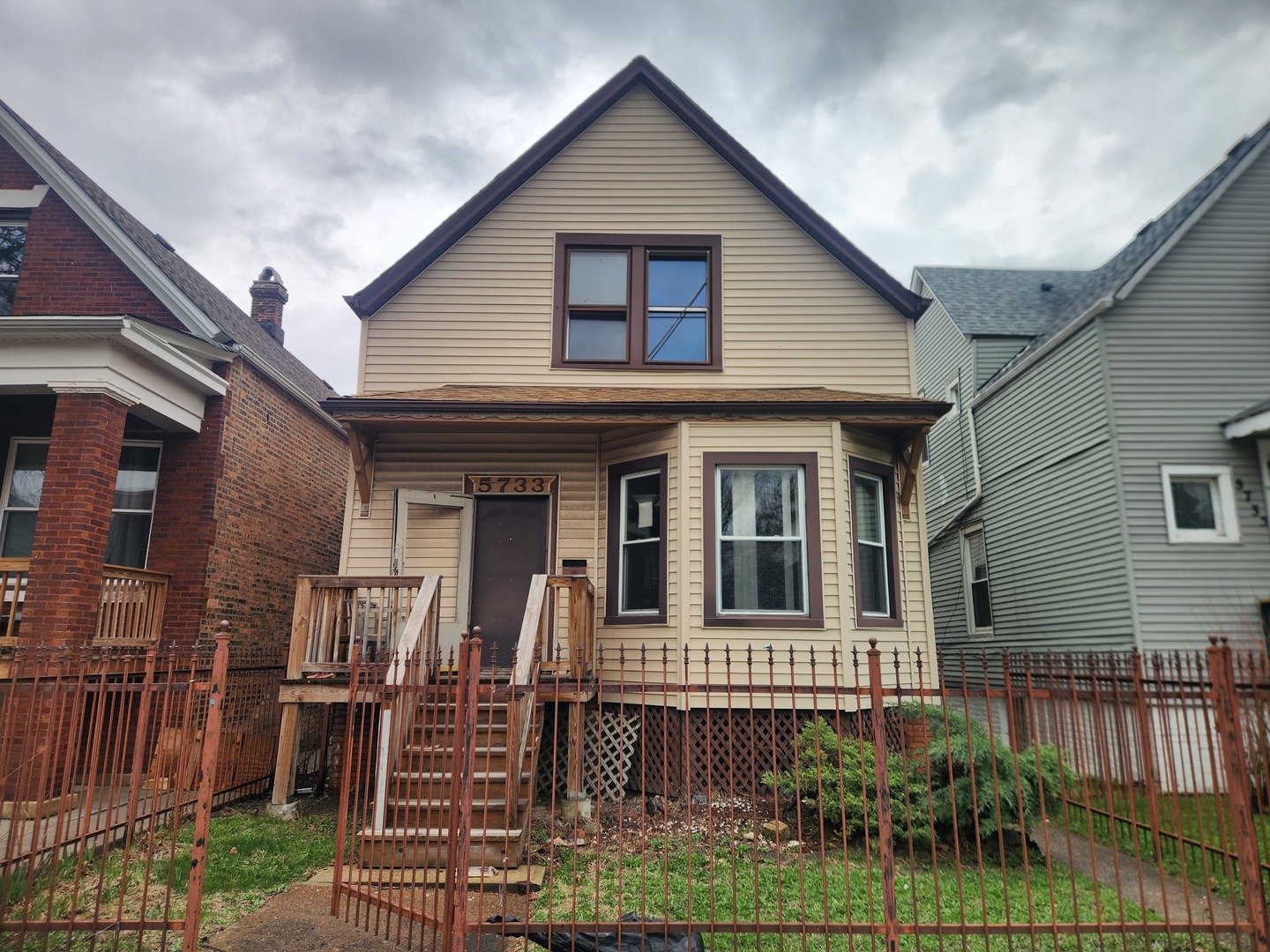 5733 South Wolcott Avenue Chicago IL 60636