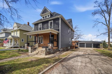 645 East Calhoun Street Woodstock IL 60098
