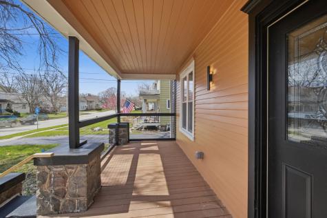 645 East Calhoun Street Woodstock IL 60098