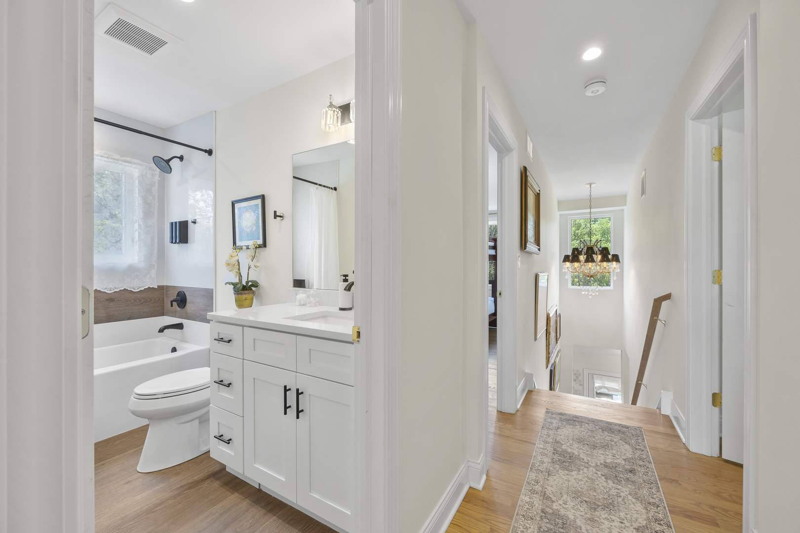 300 Geneva Road Glen Ellyn IL 60137